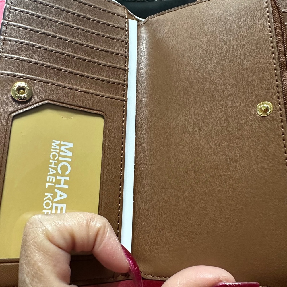🤎🤎NWT Michael Kors Jet Set large Brown signature Wallet🤎🤎 - Picture 12 of 16